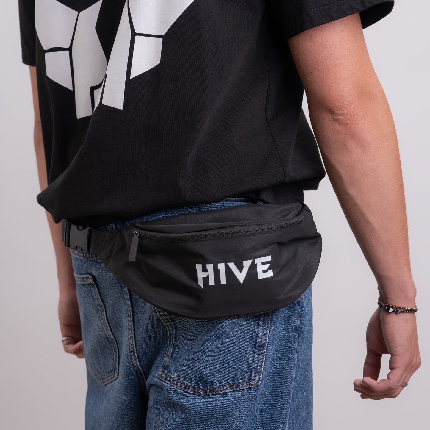 062 - HIVE Fanny pack