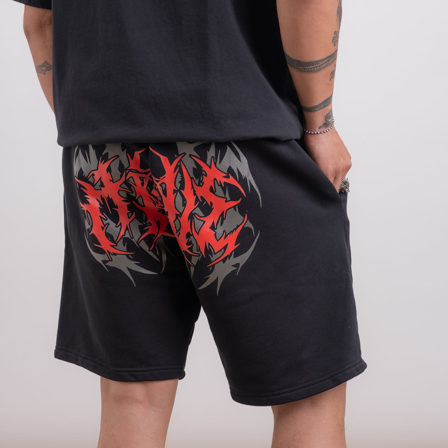 055 - SHORTS TRIBAL RED