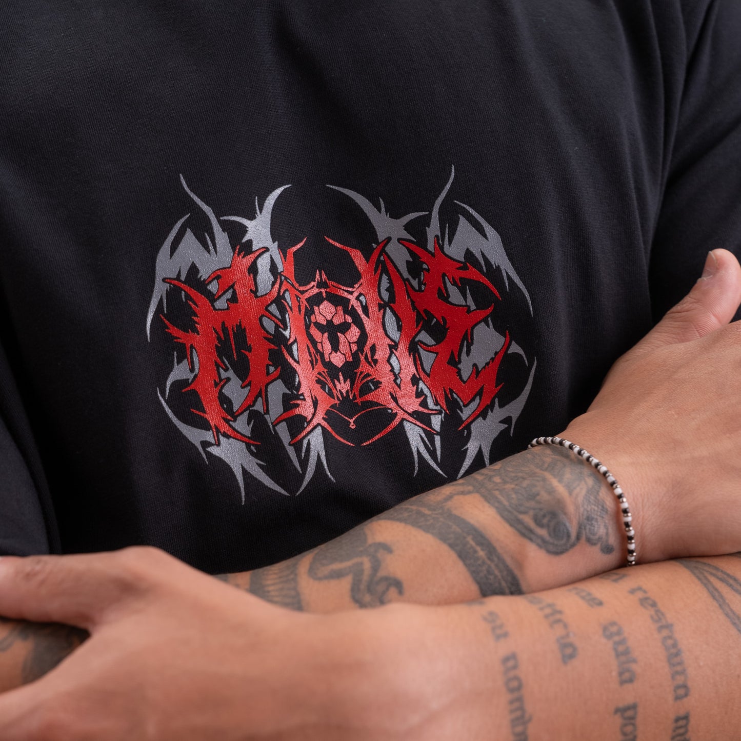 050 - TRIBAL RED/ GREY