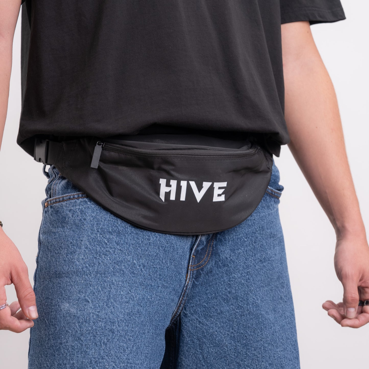 062 - HIVE Fanny pack