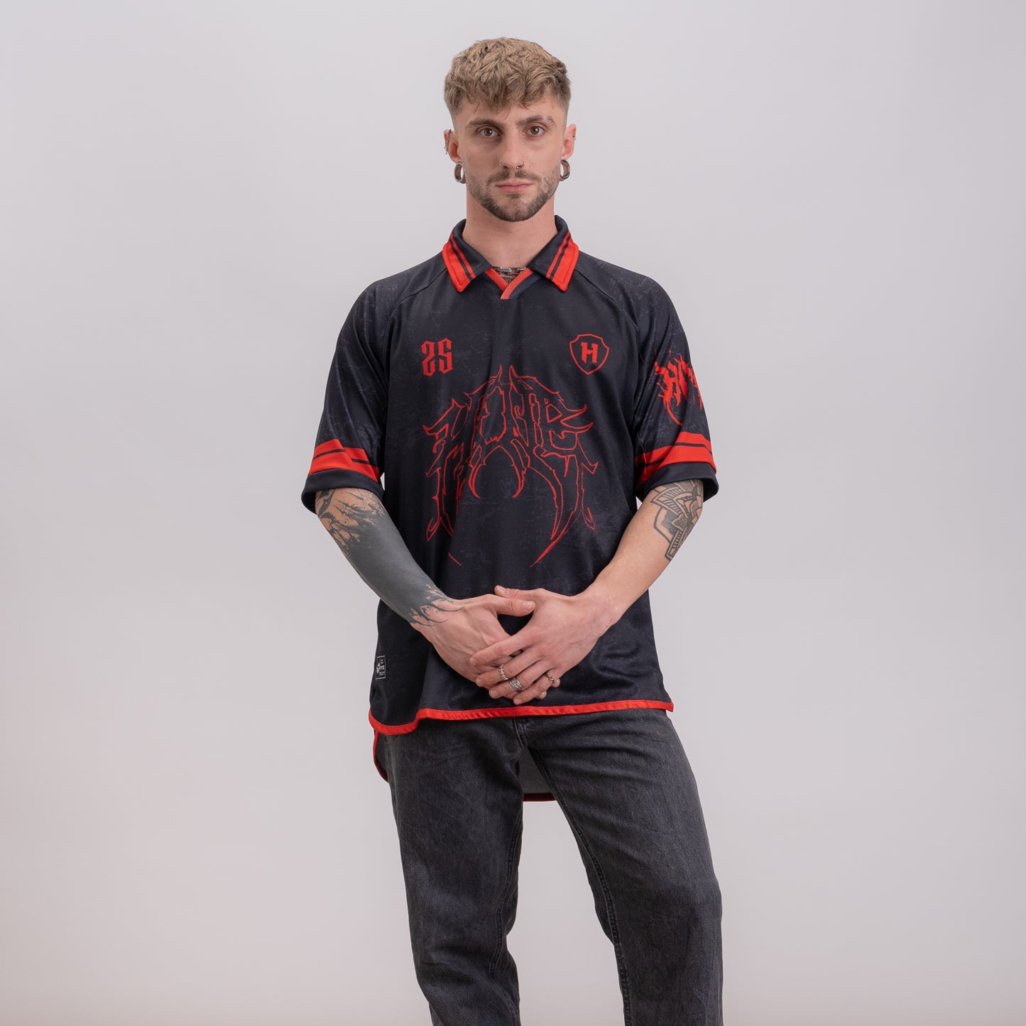 037 - RETRO BLACK/ RED