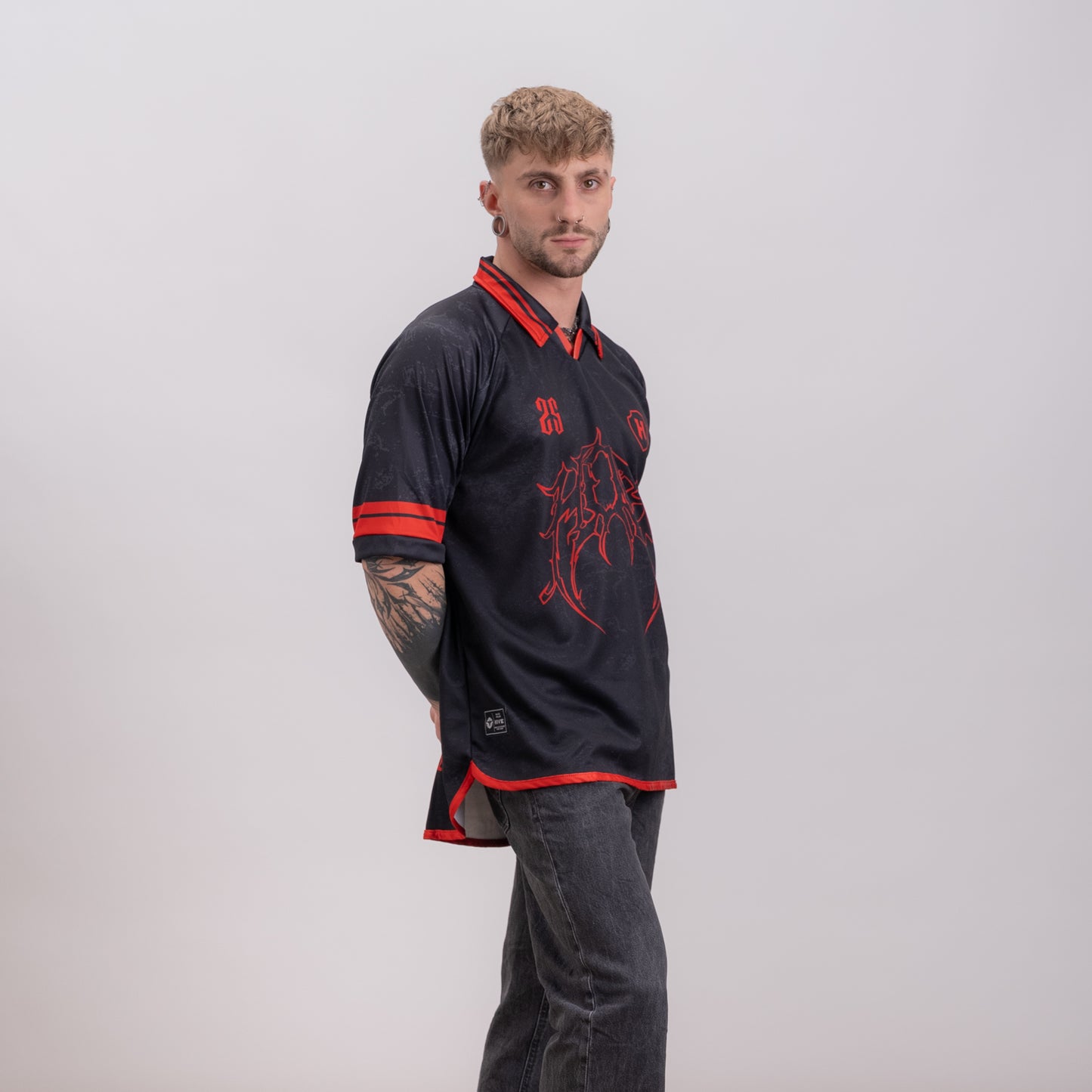 037 - RETRO BLACK/ RED