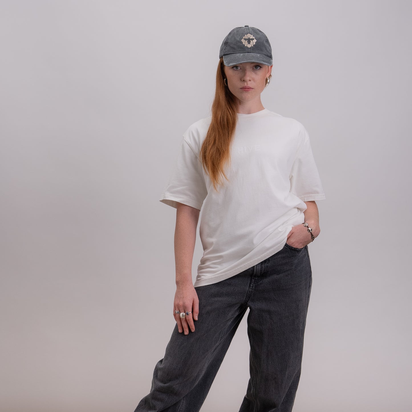 025 - BASIC OFF WHITE